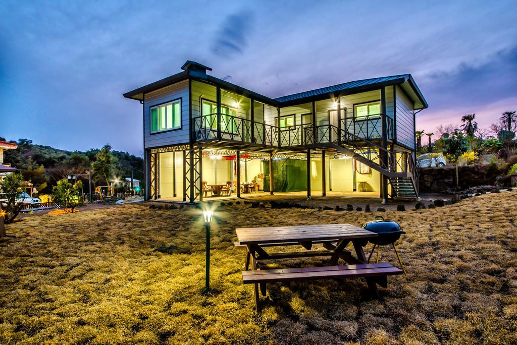 Jeju Myung House Villa Сеогвипо Екстериор снимка