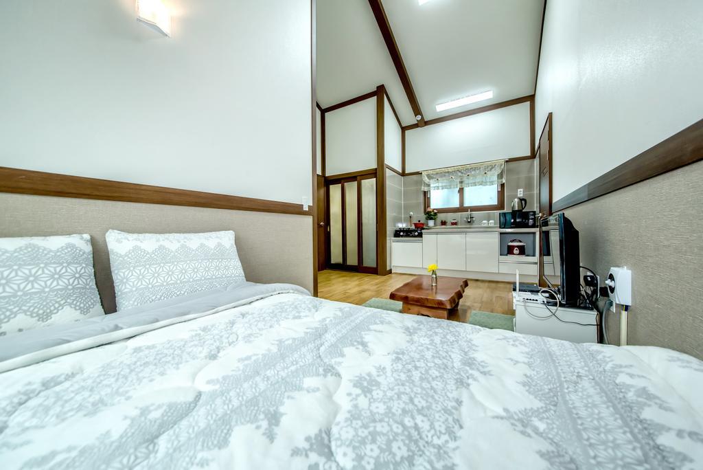 Jeju Myung House Villa Сеогвипо Екстериор снимка