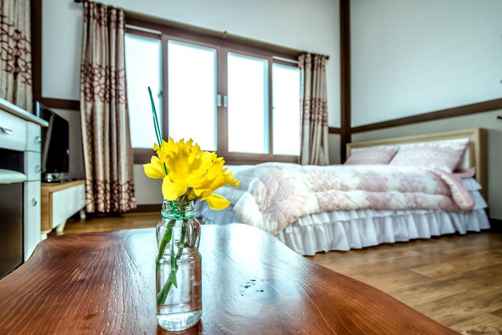Jeju Myung House Villa Сеогвипо Екстериор снимка