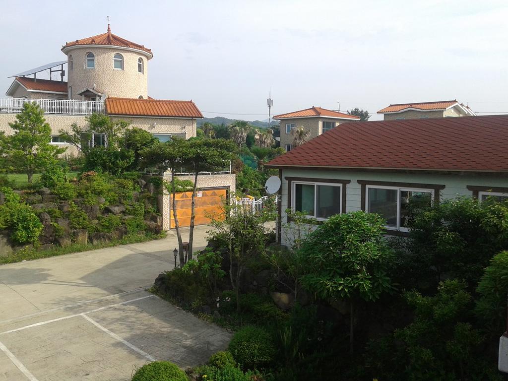 Jeju Myung House Villa Сеогвипо Екстериор снимка